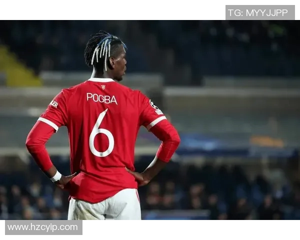 可爱Q版博格巴踢球萌态十足，球场上的欢笑与魅力并存