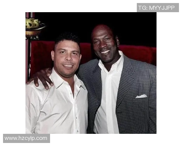 篮球巨星热爱足球背后的故事与跨界情缘解析